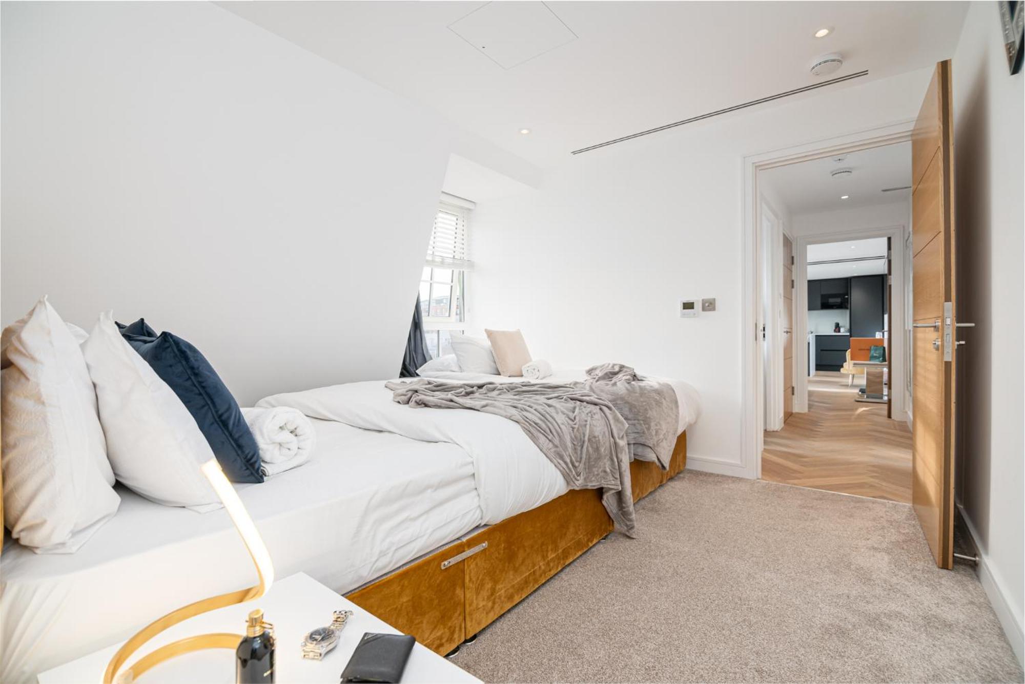 Stunning 1-Bedroom Penthouse In Marble Arch 72 London Exteriör bild