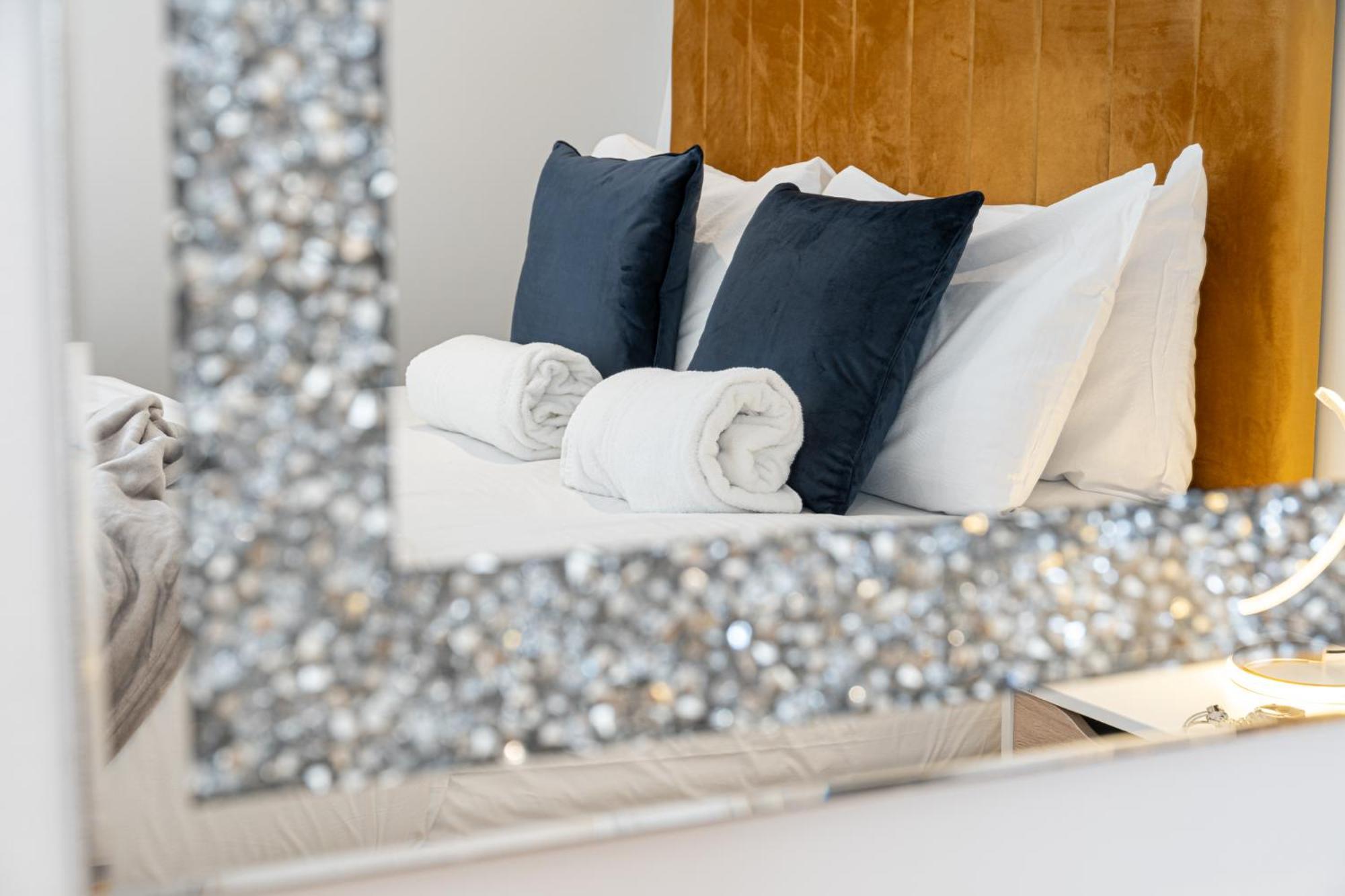 Stunning 1-Bedroom Penthouse In Marble Arch 72 London Exteriör bild